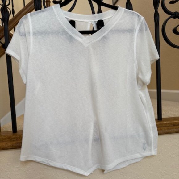 Free People Active Tee with Keyhole back - Picture 1 of 9